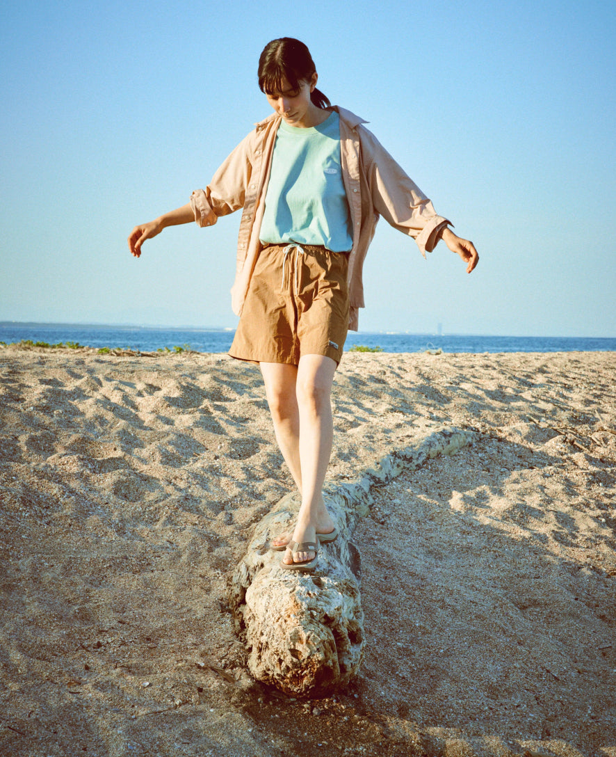 Women's Kona Leather Flip-Flop Black/Vapor - Image 8