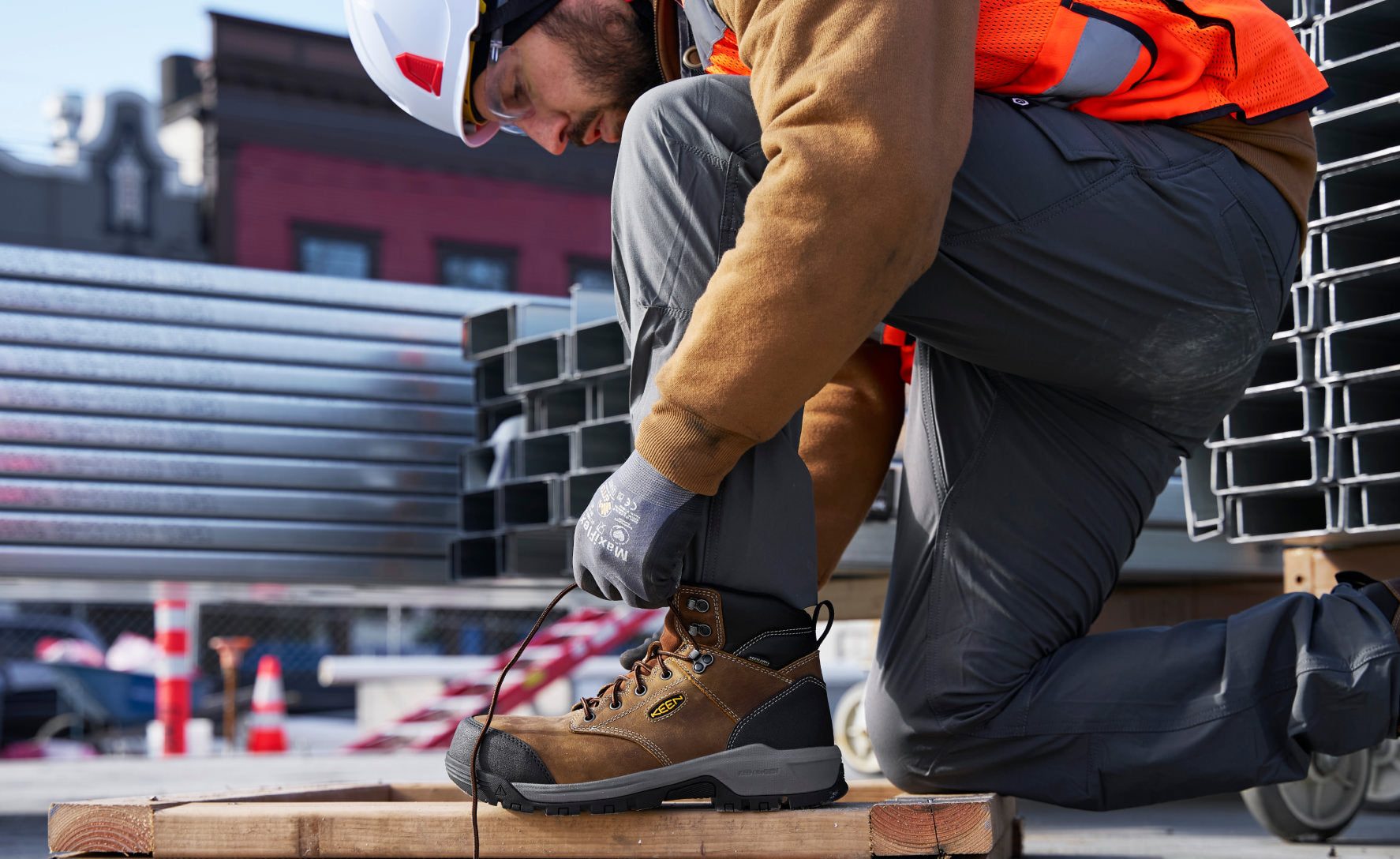 Men's Evanston 6" Insulated Waterproof Boot (Carbon Toe) Bison/Black - Image 7