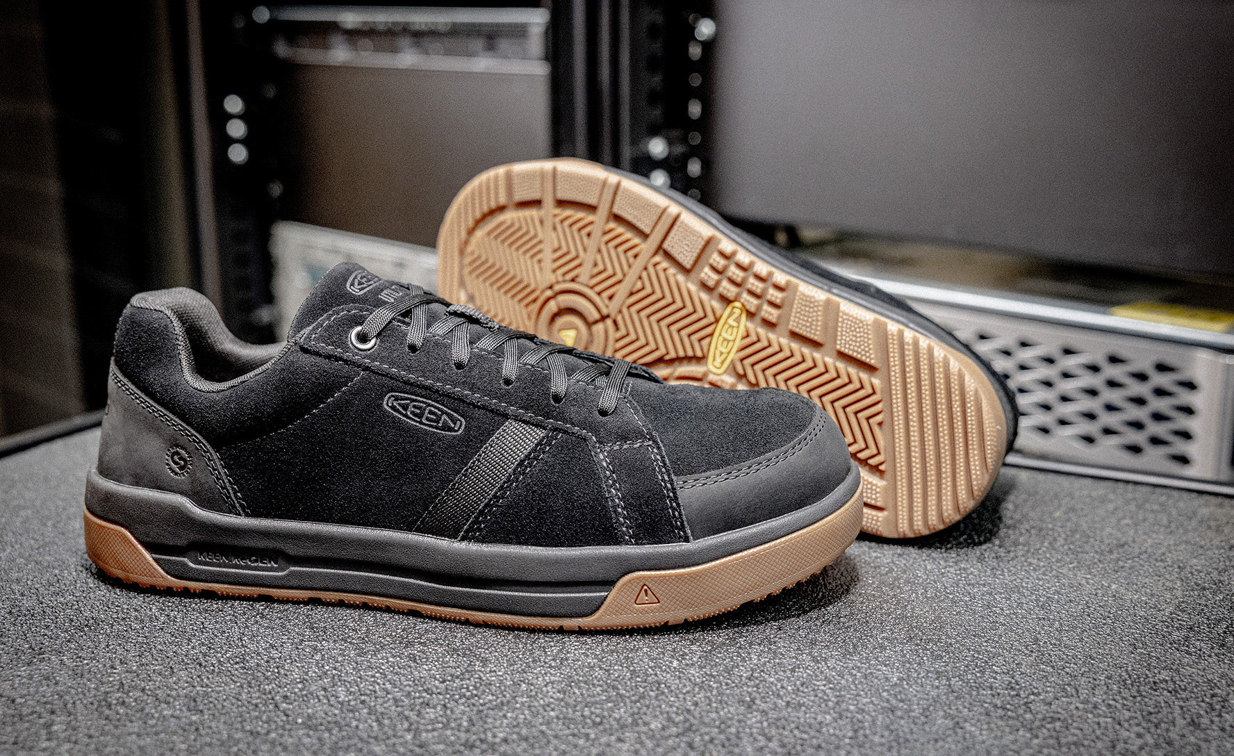 Men's Kenton+ ESD Work Shoe (Carbon Toe) Black/Gum - Image 7