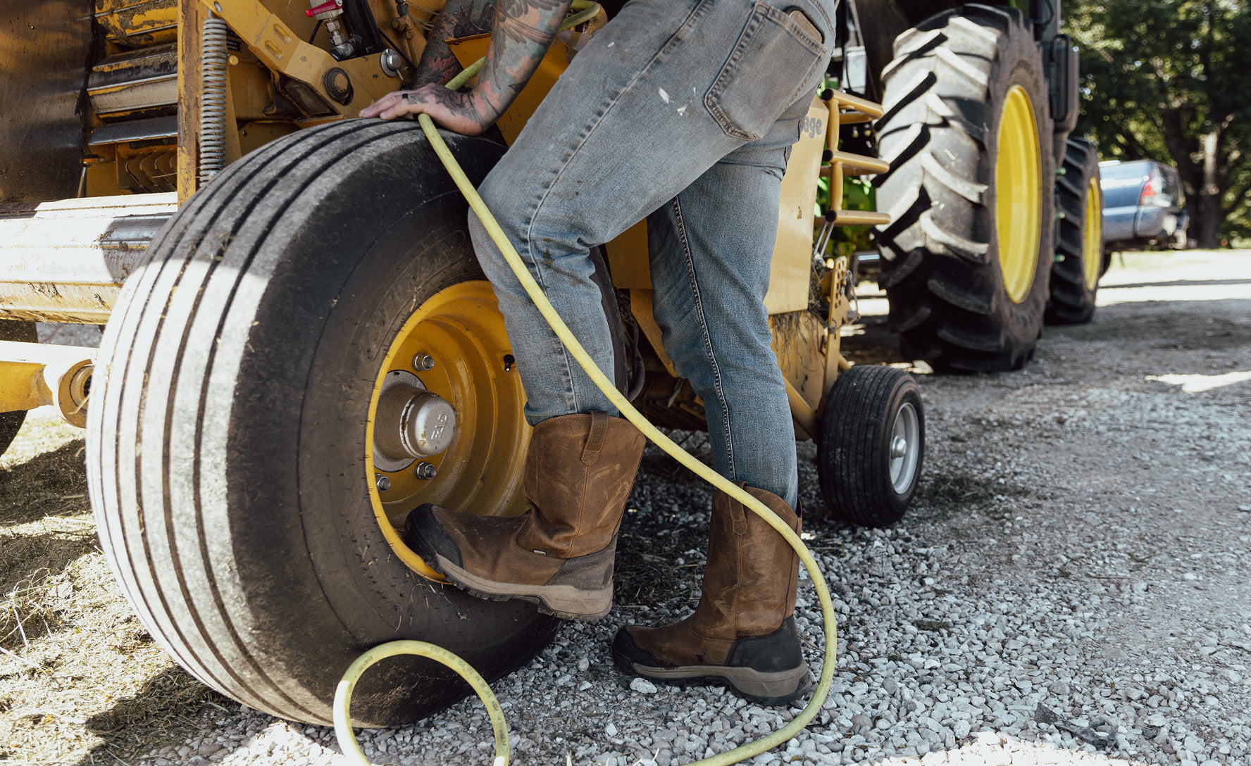 Men's Evanston Pull-On Waterproof Boot (Carbon Toe) Bison/Black - Image 7